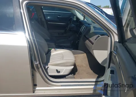 2008 Chrysler 300C Hemi from USA, damaged, VIN 2C3KA63H28H313105